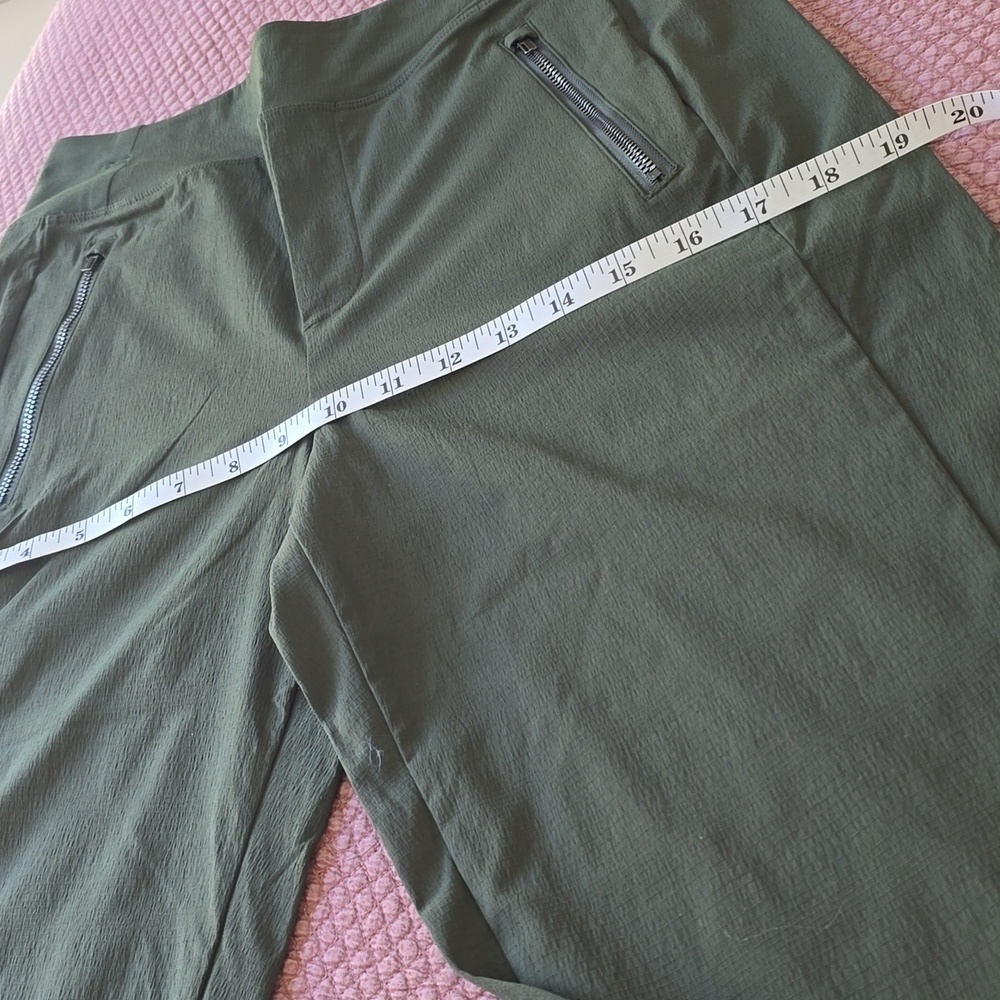 Athleta Trekkie North Aspen Olive High Rise Joggers - Picture 11 of 16